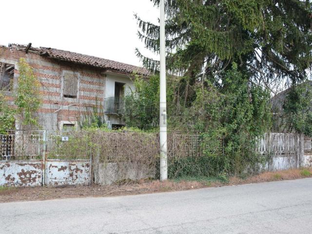 Rustico in vendita a Remanzacco / Remanzâs, Udine / Udin / Videm