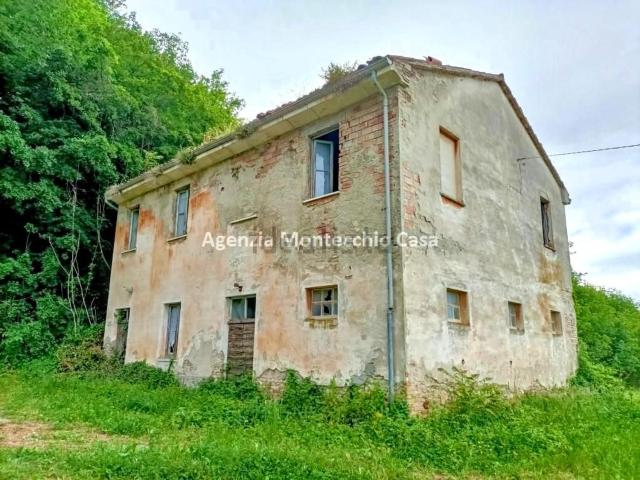 Rustico in vendita a Vallefoglia, Marche