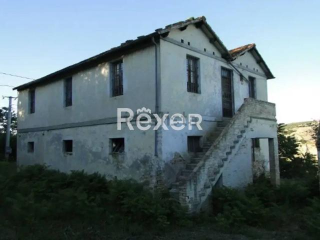 Rustico in vendita a Notaresco, Abruzzo