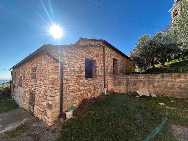 Rustico in vendita a Grezzana, Veneto