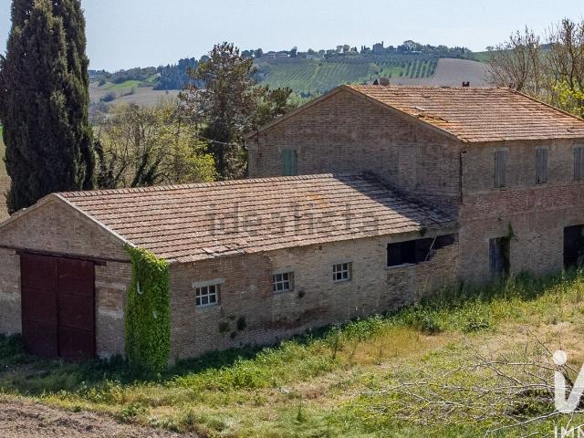 Rustico in vendita a Acquaviva, Marche
