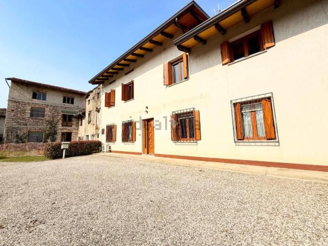 Rustico in vendita a Lestizza, Friuli-Venezia Giulia