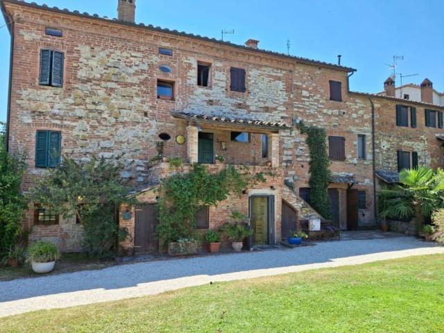 Rustico in vendita a Poggetto, Gioiella