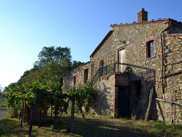 Rustico in vendita a Castelnuovo Val Di Cecina, Toscana