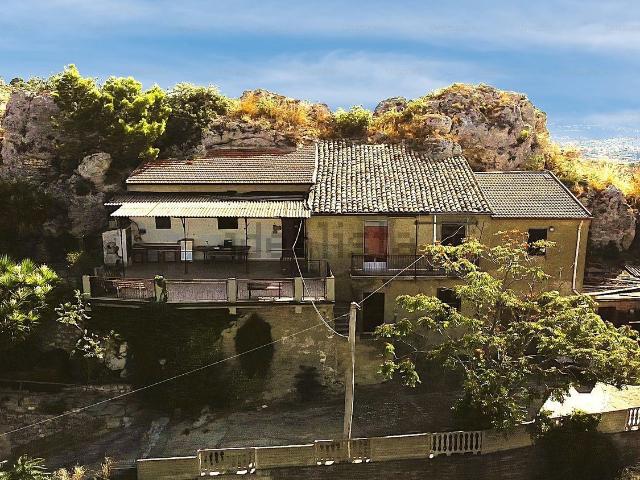 Rustico in vendita a Caltanissetta, Sicilia