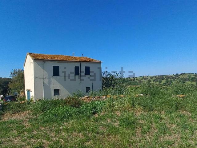 Rustico in vendita a Maiano Lavacchio, Magliano In Toscana