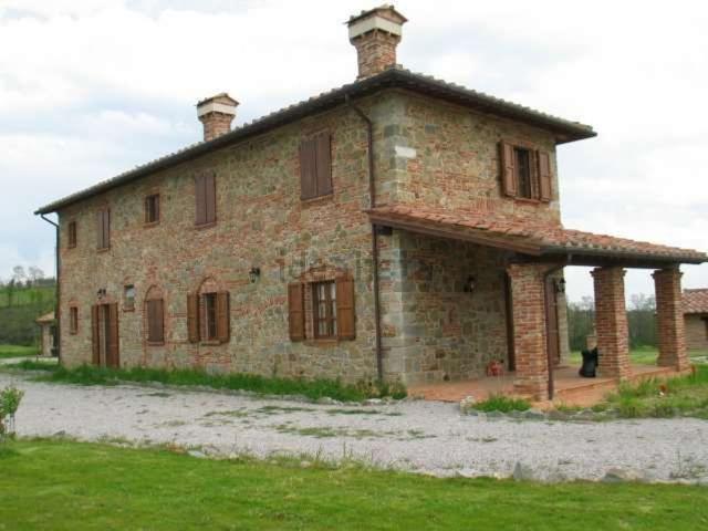 Rustico in vendita a Foiano Della Chiana, Toscana