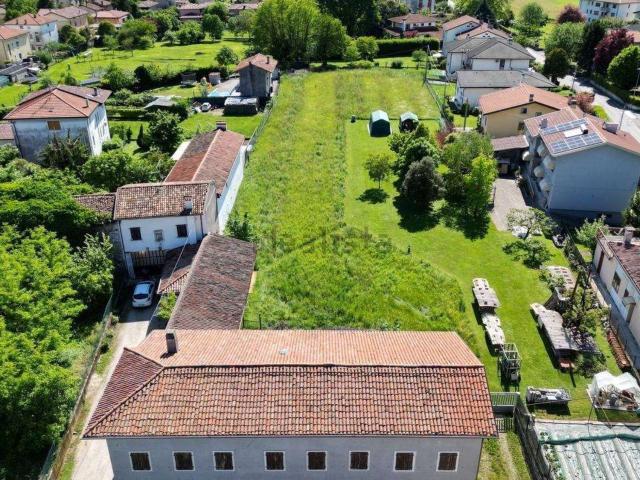 Rustico in vendita a Aviano, Friuli-Venezia Giulia