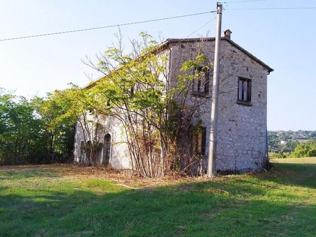 Rustico in vendita a Terre dell’Ufita, Gesualdo