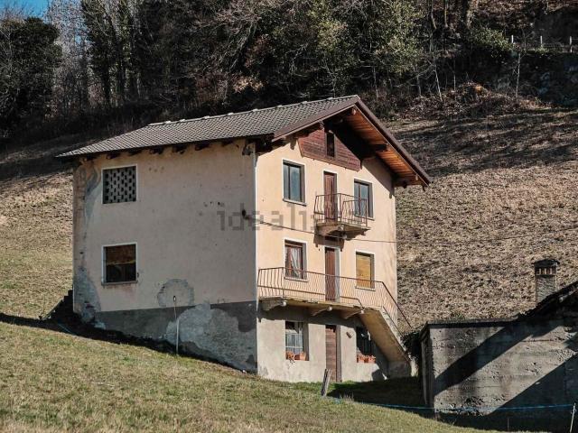 Rustico in vendita a Nus, Aosta
