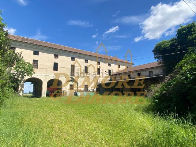 Rustico in vendita a Piemonte, Novara