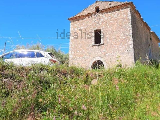 Rustico in vendita a Campoli Appennino, Lazio