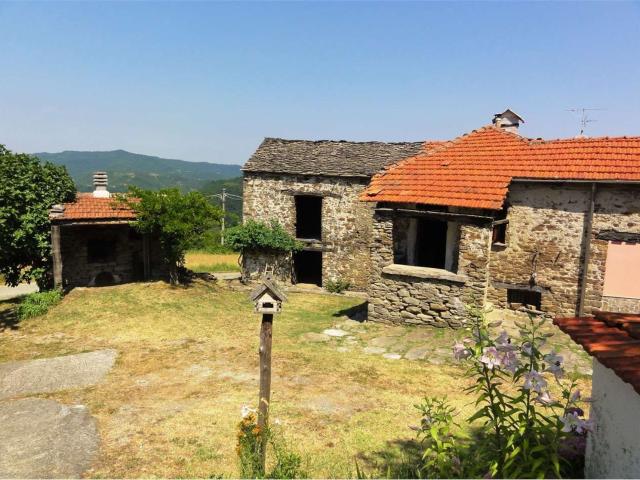 Rustico in vendita a Dego, Liguria