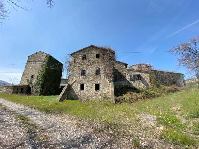 Rustico in vendita a Casa Zucconi, Piozzano