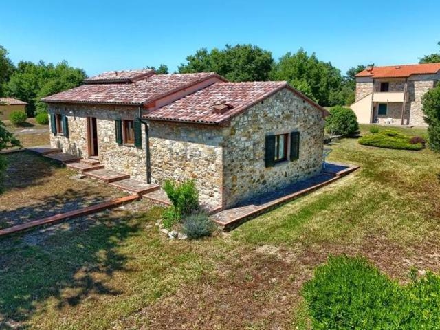 Rustico in vendita a Monteverdi Marittimo, Toscana