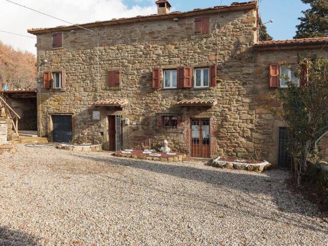 Rustico in vendita a Castiglion Fiorentino, Toscana