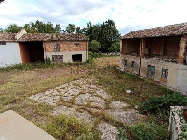 Rustico in vendita a Mezzanino, Lombardia