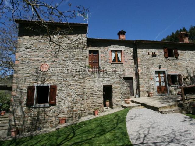 Rustico in vendita a Cortona