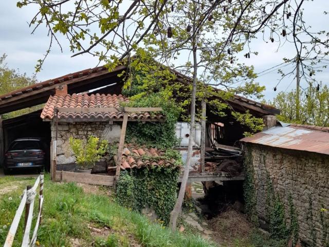 Rustico in vendita a Calvene, Veneto