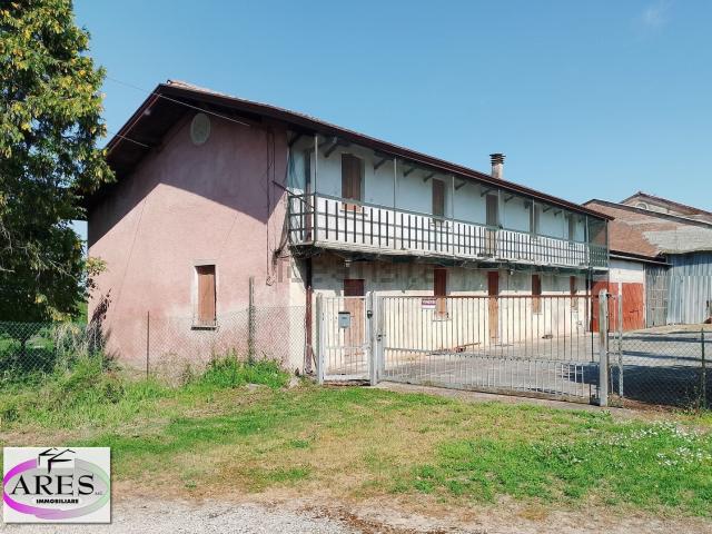 Rustico in vendita a Merlara, Veneto