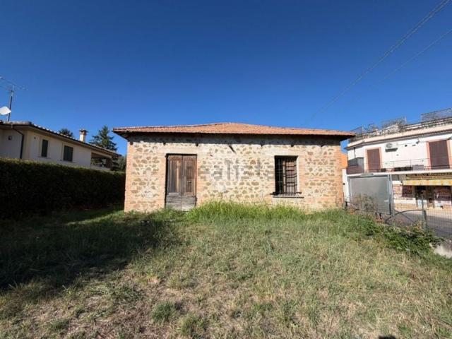 Rustico in vendita a Borgo Quinzio, Fara in Sabina