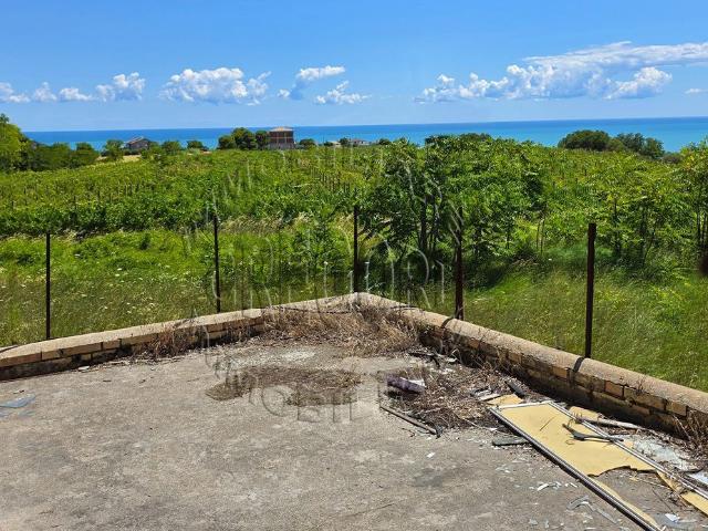 Rustico in vendita a Marina di Altidona, Altidona