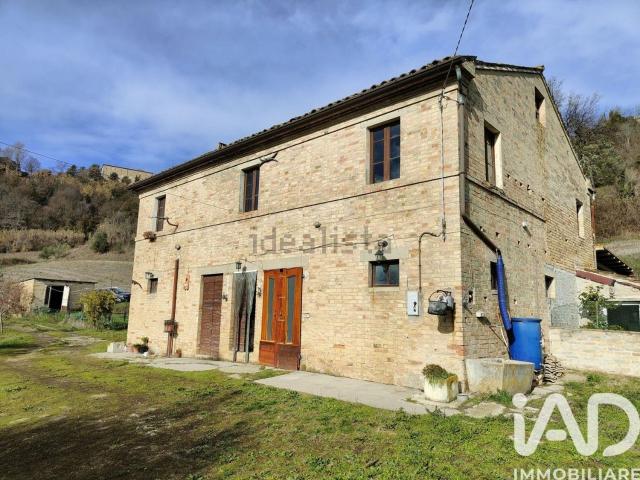 Rustico in vendita a Petritoli, Fermo