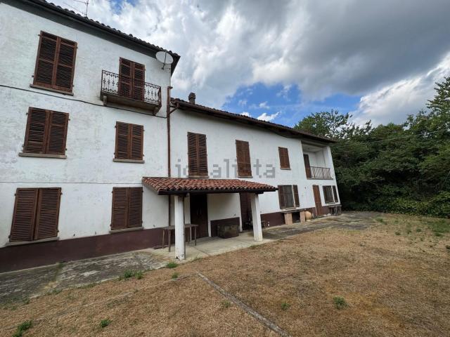 Rustico in vendita a Castiglione, Piemonte