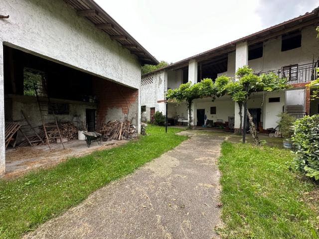 Rustico in vendita a Vigolo, Lombardia