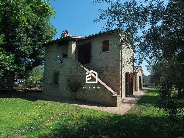Rustico in vendita a Giove, Terni