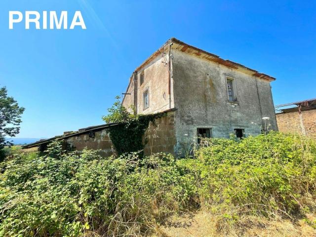 Rustico in vendita a Viterbo, Lazio