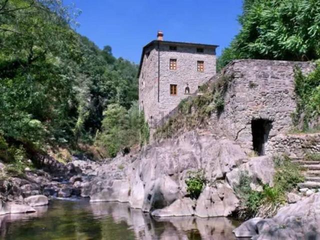 Rustico in vendita a Ponte di Sorana, Uzzano E Castello