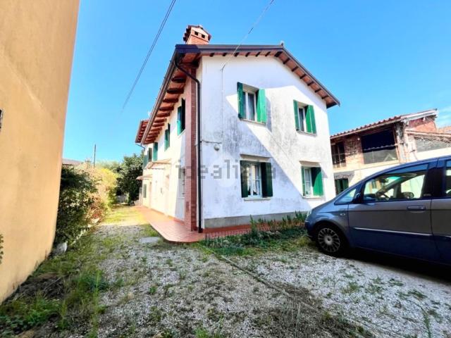 Rustico in vendita a Talmassons, Friuli-Venezia Giulia