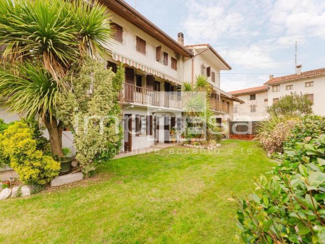 Rustico in vendita a Fontanafredda, Friuli-Venezia Giulia
