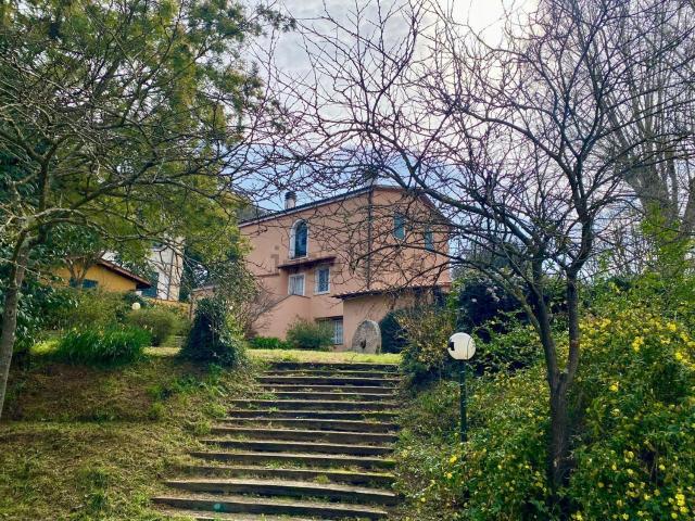 Rustico in vendita a Crespina Lorenzana, Lorenzana
