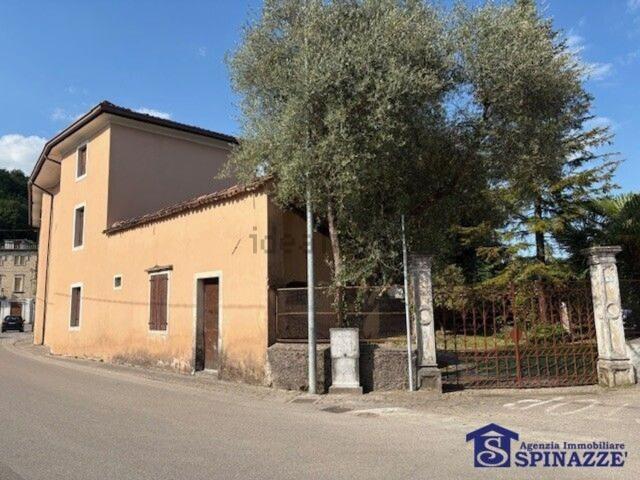 Rustico in vendita a Polcenigo, Friuli-Venezia Giulia