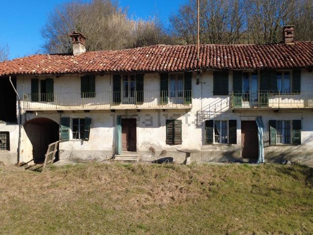 Rustico in vendita a Piemonte, Asti