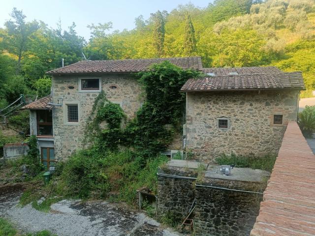 Rustico in vendita a Massa e Cozzile, Massa E Cozzile