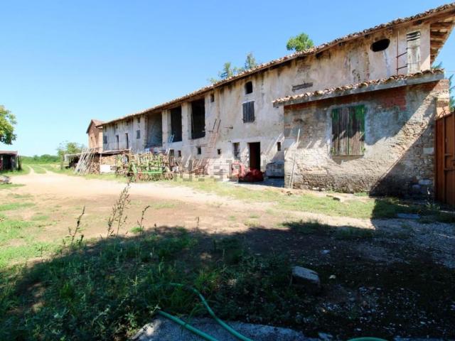 Rustico in vendita a Gris / Grîs, Bicinicco / Bicinins