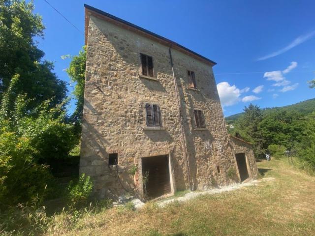 Rustico in vendita a Sassofortino, Roccastrada