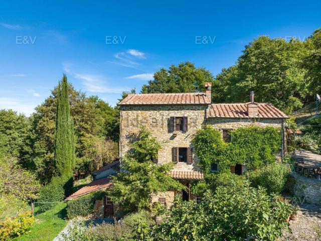Rustico in vendita a Passignano Sul Trasimeno, Umbria