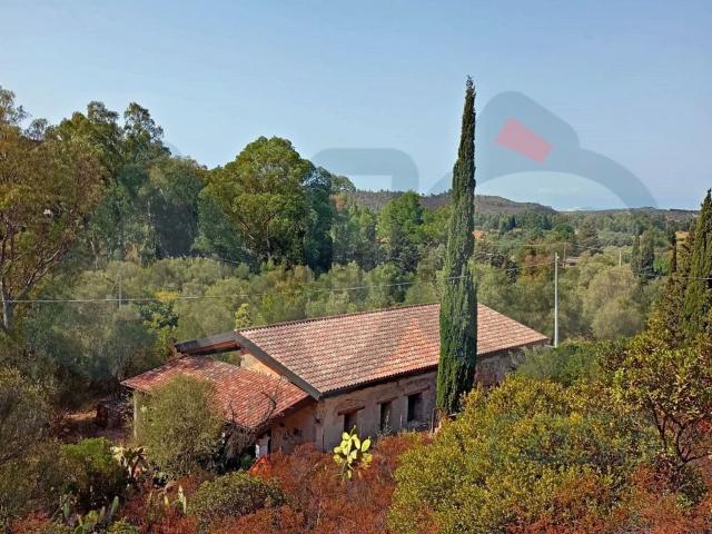 Rustico in vendita a San Basilio, Sinnai