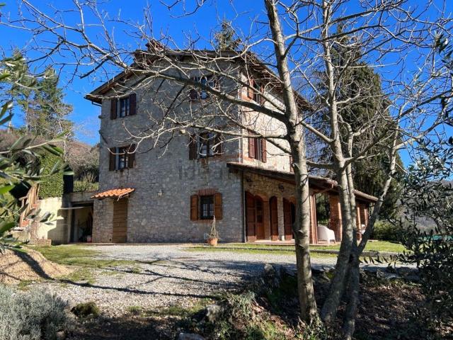 Rustico in vendita a Unione dei comuni Media Valle del Serchio, Pescaglia