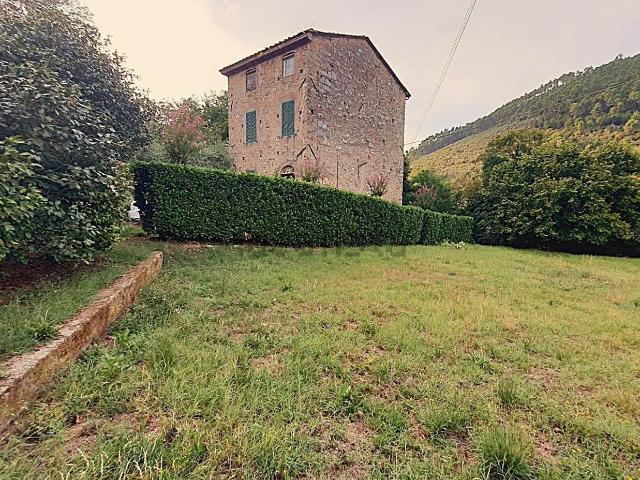 Rustico in vendita a San Giusto di Compito, Capannori