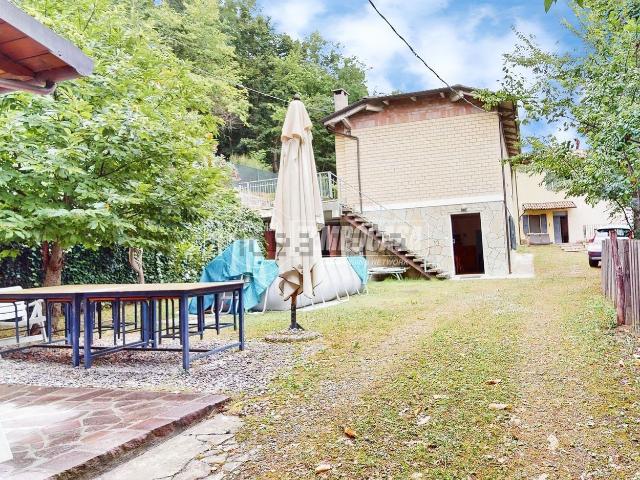 Rustico in vendita a Unione dell'Appennino Bolognese, Gaggio Montano