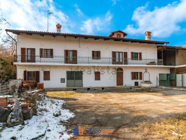 Rustico in vendita a Madonna del Campanile, Busca