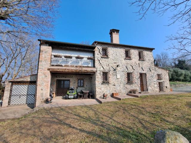 Rustico in vendita a Calaone, Baone