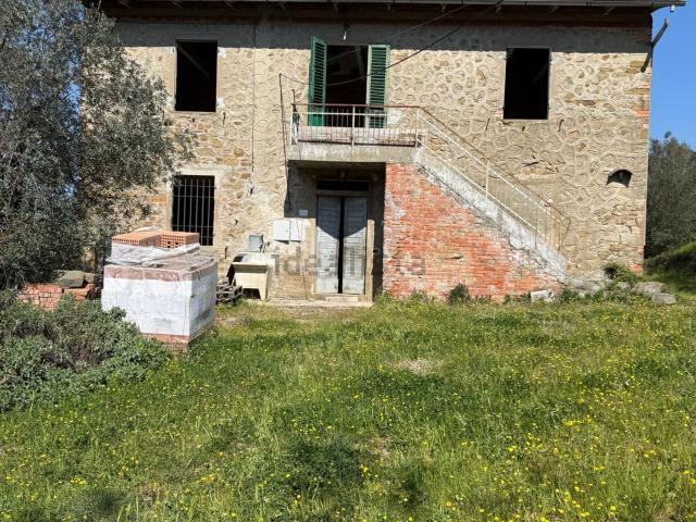 Rustico in vendita a Bucine, Toscana