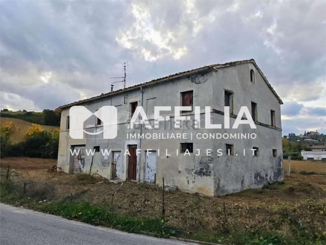 Rustico in vendita a Monte Roberto, Ancona