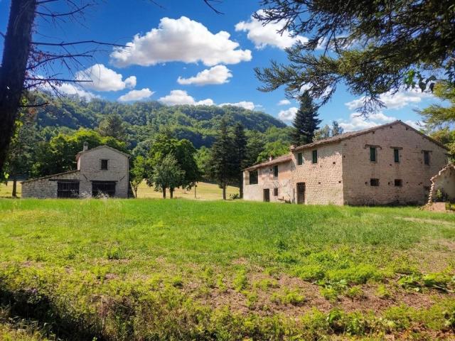 Rustico in vendita a Marche, Pesaro E Urbino